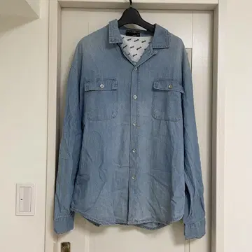 Nissy 로고 자수 데님 셔츠 glamb
