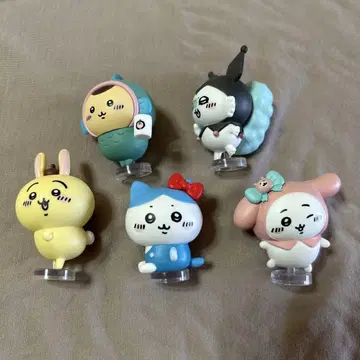 치이카와 산리오 캐릭터 변신 피규어