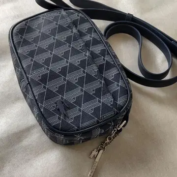 [새상품급] LACOSTE 라코스테 모노그램 숄더백 다크 네이비