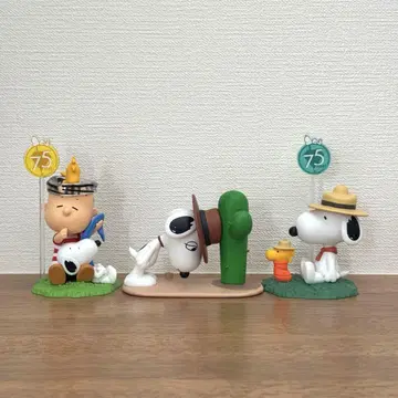 Peanuts 75주년 Anniversary 피규어 세트