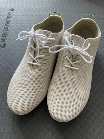 Offen 메쉬 화이트 슈즈