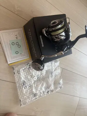 시마노 TWIN POWER SW6000HG 새상품급