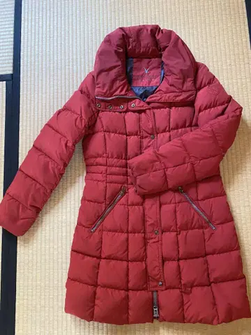 FUCHS SCHMITT 빨간색 다운 자켓 무릎 기장
