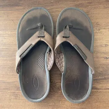 오클리 샌들