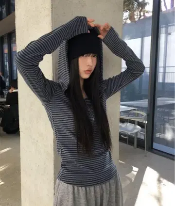 스트라이프 후드 부착 후드티