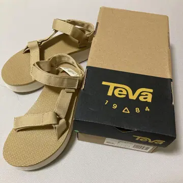 [미사용] [택 포함] TEVA 테바 스포츠 샌들 24cm 베이지