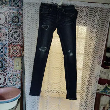 GYDA 데미지 가공 다크 블루 스키니 청바지