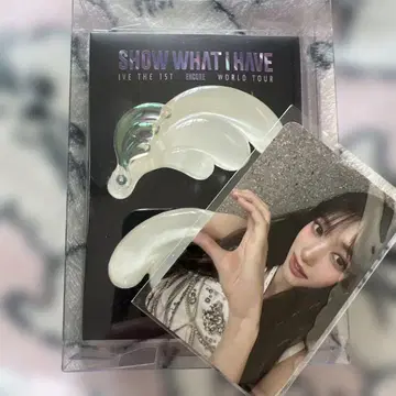 IVE 깃털 핑 + 트레이딩 카드 이소