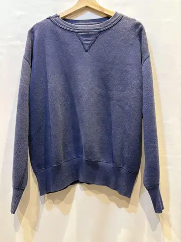 50s Russell front v sweat