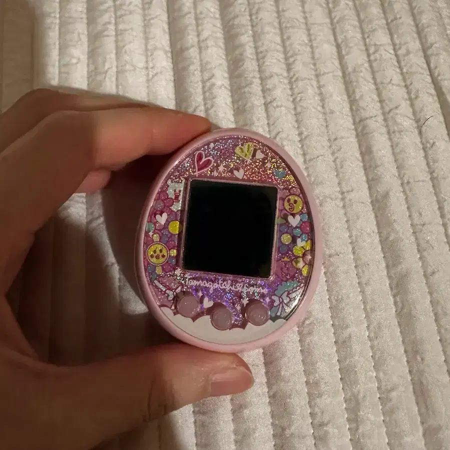 pink tamagotchi meets fairytale