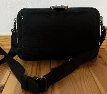 ARTPHERE 아트 피아 숄더백 블랙