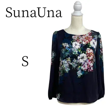 새상품급 SunaUna 수나우나 네이비 꽃무늬 긴팔 티셔츠 S