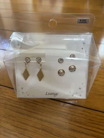 Leange 붙이는 귀걸이