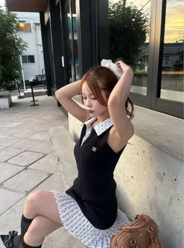 NICE CLAUP 원피스 도킹 플리츠 민소매 원피스