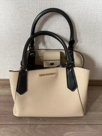 Michael Kors 핸드백 베이지색과 블랙