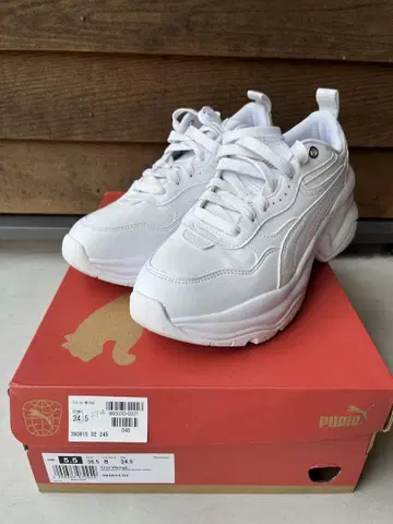 PUMA 화이트 스니커즈 5.5 24.5 cm 박스 있음