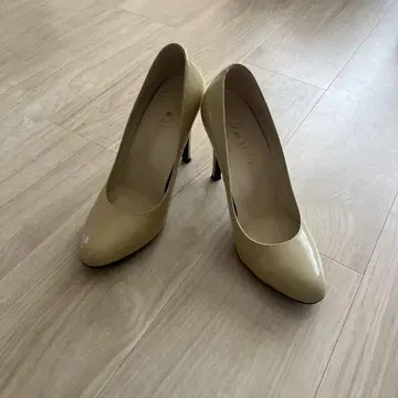 DIANA 베이지 하이힐 약 8cm