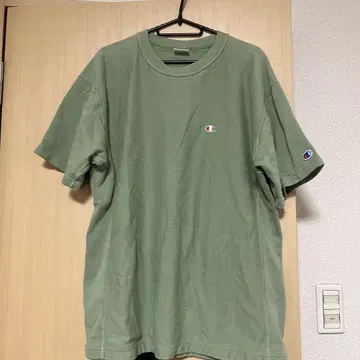 Champion Reverse Weave 티셔츠 올리브 그린