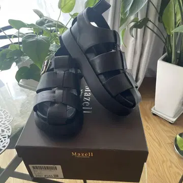 Mazell 마쉘 밑창 구르카 샌들 블랙 M