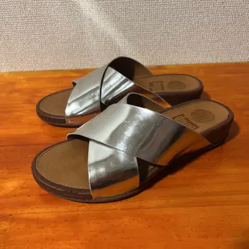 핏플랍 실버 샌들 22.5cm