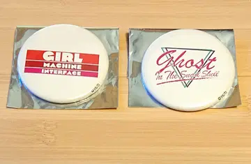밀키 서브웨이 캔뱃지 2개 세트 극중 패션 브랜드