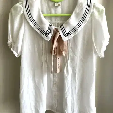 세일러 카라 화이트 블라우스 M