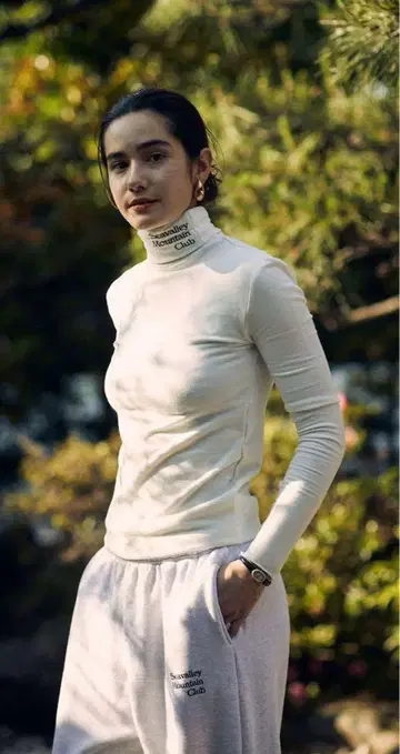 시밸리 마운틴 클럽 터틀넥 톱