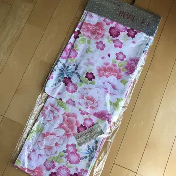 유카타 화이트 베이스