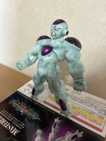 드래곤볼 제일복권 풀 파워 프리저 피규어 리페인트