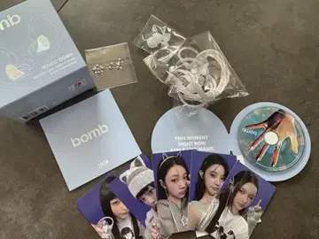ILLIT bomb CD & 특전 세트 이어폰