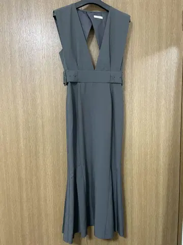 [새상품급] 사이드 턱 오버롤 스커트