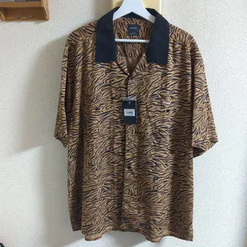 RVCA 트라 패턴 반팔 셔츠 L 루카 레오파드
