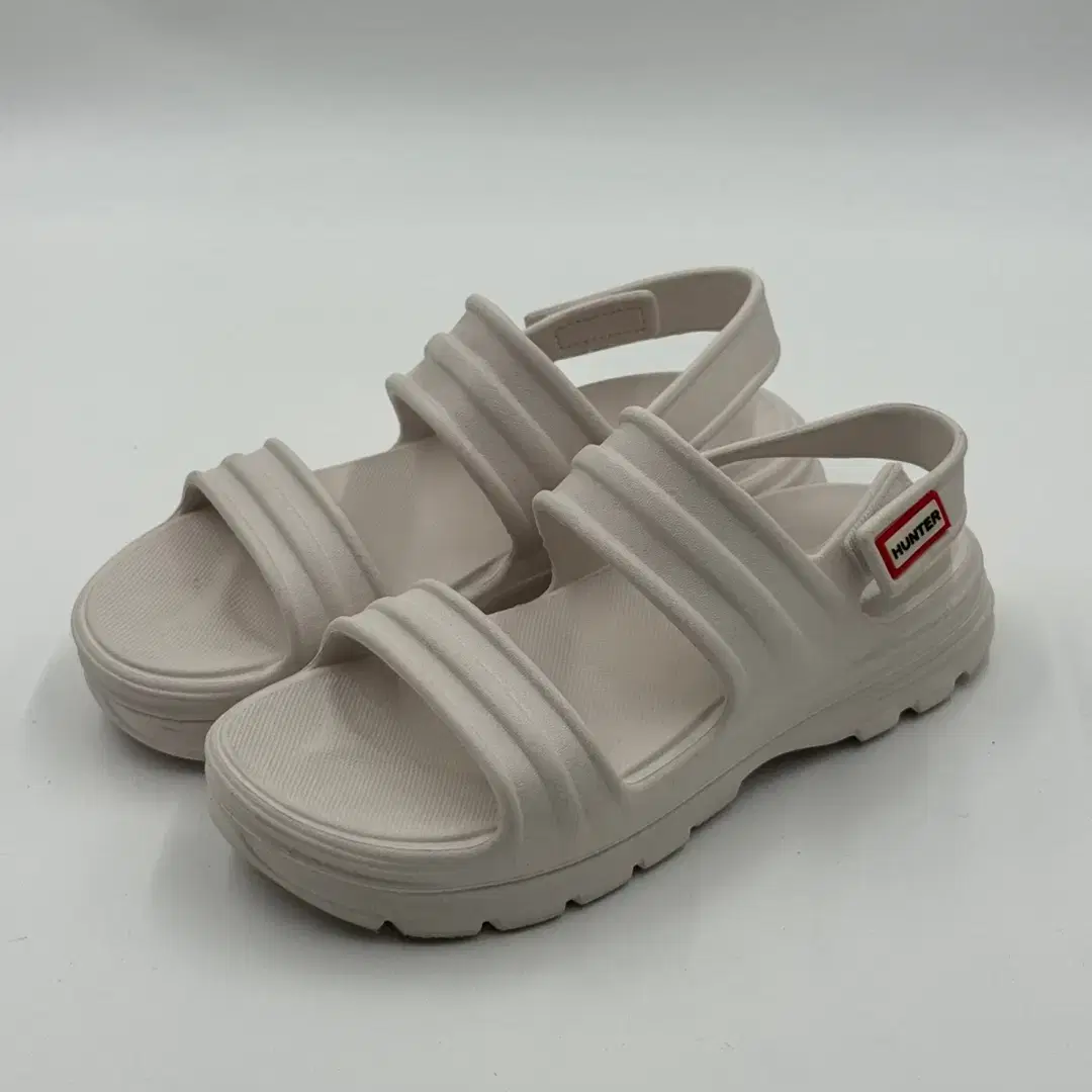 HUNTER | 헌터 Hunter Light Algae Foam Buckle Sandals (black
