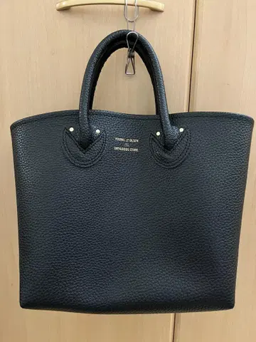블랙 가죽 토트백