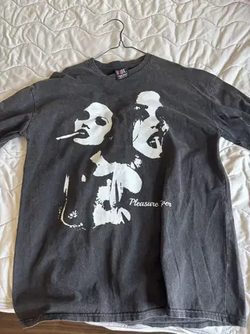 Giant Tees 그레이 티셔츠