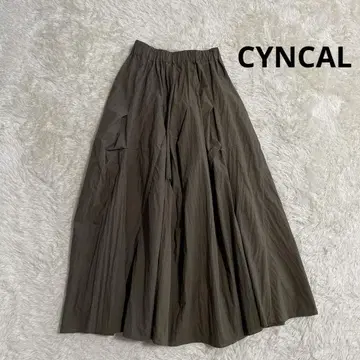 CYNCAL 시니컬 랜덤 턱 플레어 스커트 사이즈 2