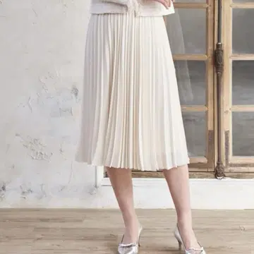ANAYI 아나이 백 새틴 아문젠 플리츠 스커트 옅은 핑크 베이지