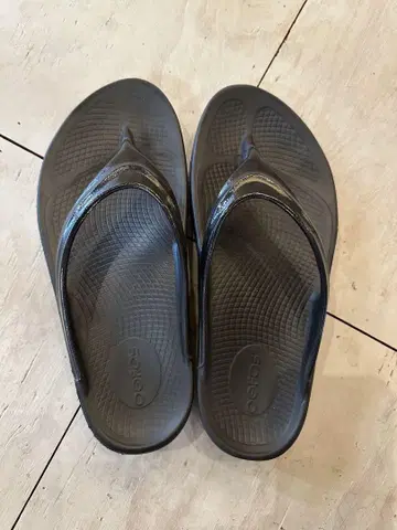 우포스 쪼리 블랙 24cm