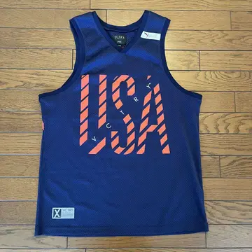 10.Deep USA 로고 탱크