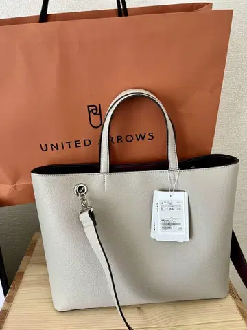 UNITED ARROWS 가죽 토트백 라이트 그레이