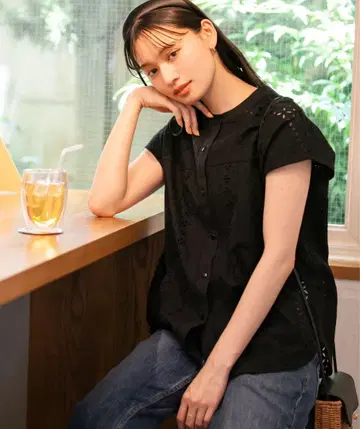 인기 어반 리서치 써니 라벨 밴드 칼라 코튼 레이스 셔츠 블랙