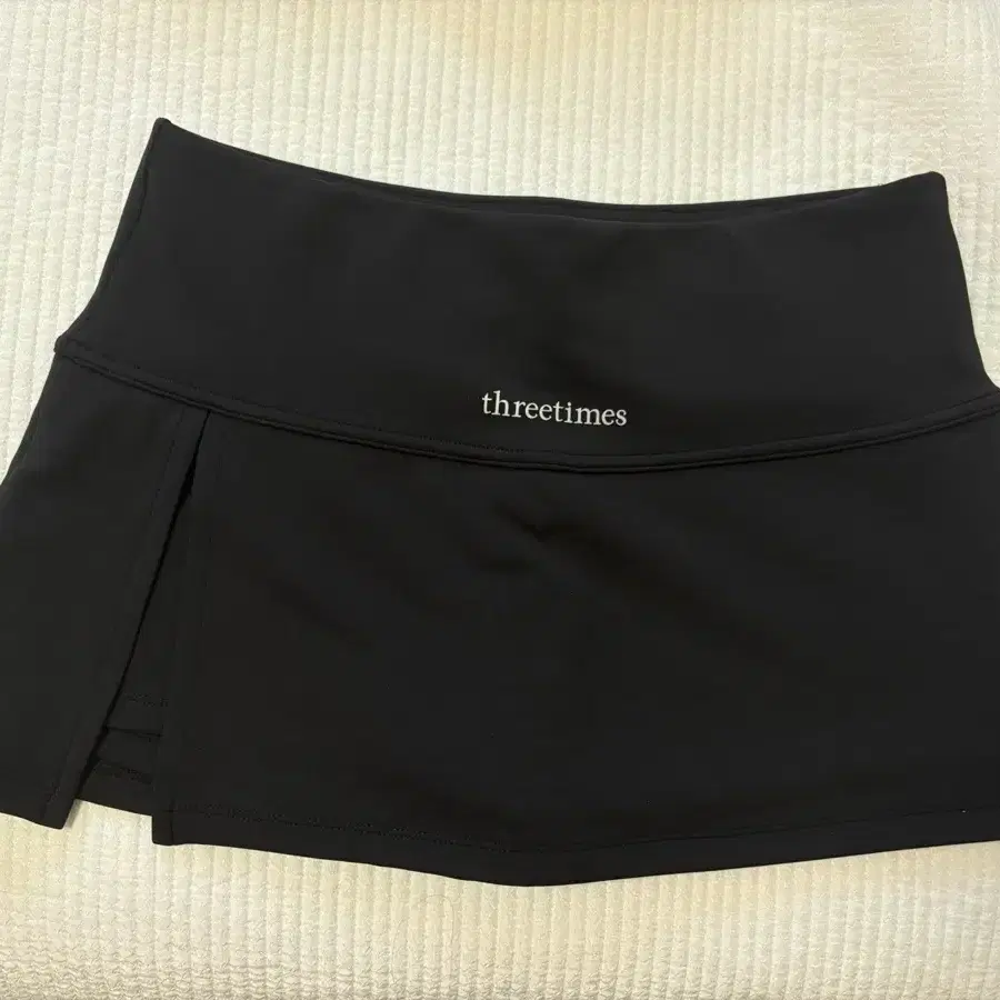 THREETIMES | 쓰리타임즈 Threetimes Athletic Slit Skirt M on