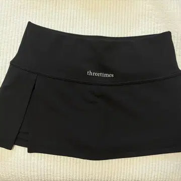 threetimes athletic slit skirt ミニスカート　M 韓国threetimes スリータイムズ】Athletic slit skirt