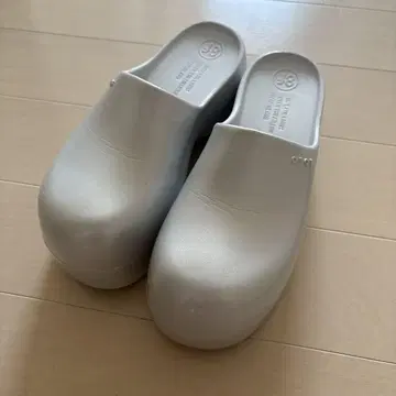 OFOF 통굽 샌들 PURE SILVER