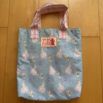 새상품급 페페 fafa 신데렐라 토트 A4 레슨백 에코백