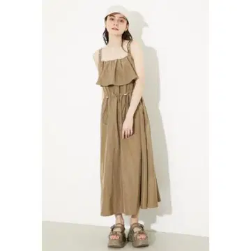 새상품 rienda 리엔다 밀리터리 드로우 스트링 플레어 원피스