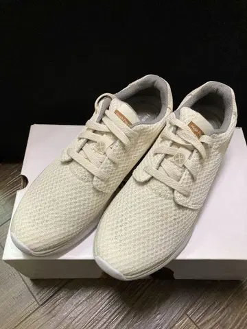 Hush Puppies 화이트 스니커즈 26.5cm 하자품