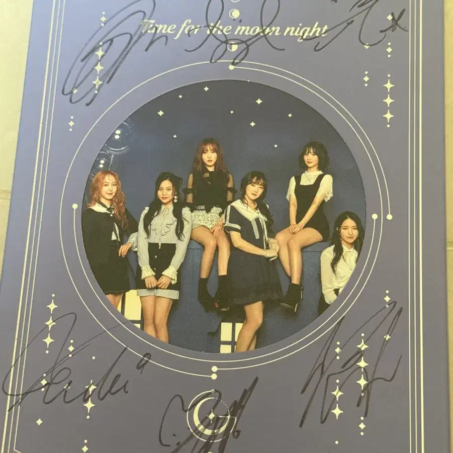 GFRIEND LOTS OF LOVE 直筆サイン入りアルバム GFRIEND SIGNED 1ST STUDIO ALBUM 'LOL' - LOTS OF LOVE VERSION