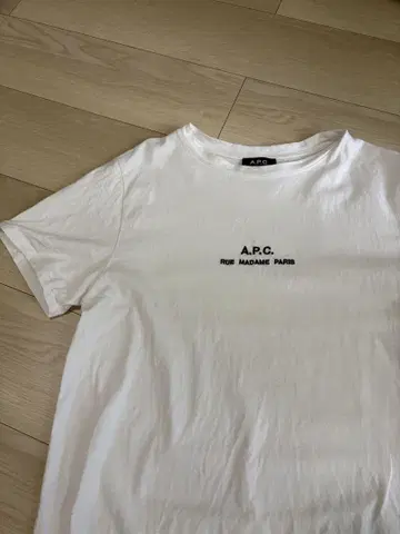 A.P.C. 화이트 티셔츠 M 사이즈
