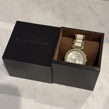 [박스 있음] MICHAEL KORS 골드 화이트 시계